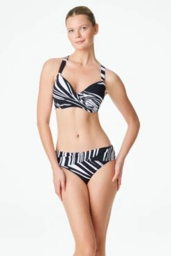 New Wave Underwire D Cup Bikini Top